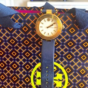 Tory Burch classic T Ladies Quarts watch